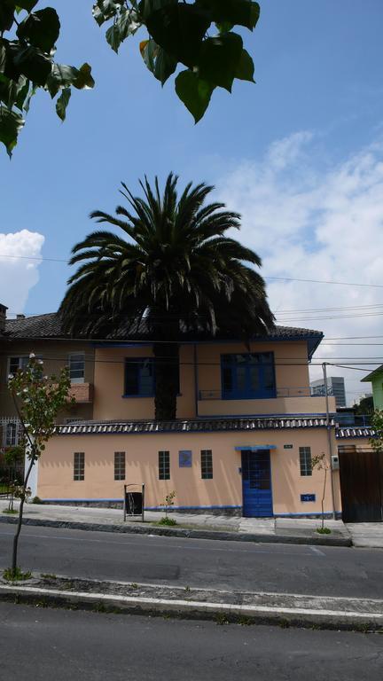 Casa Helbling Hotel Quito Exterior photo